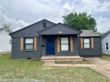 Main picture of 4000 SE 24th St