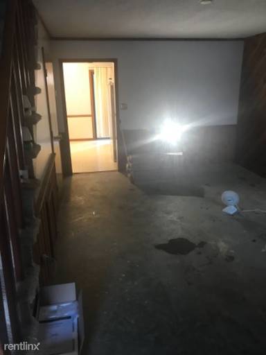 Main picture of 250 Vista Cir