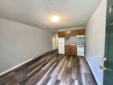 Main picture of 304 N Maple St