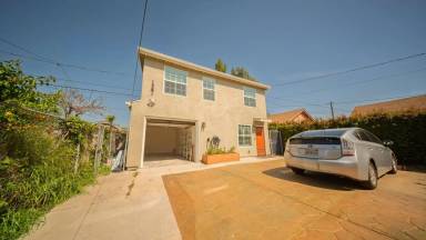 Main picture of 1541 W 65th St