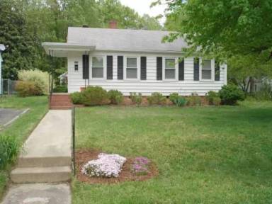 Main picture of 2404 Farthing St