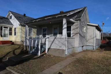 Main picture of 1004 S 12th St