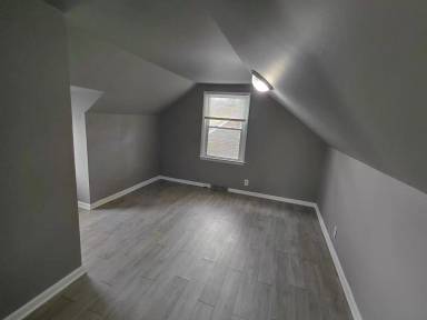 Main picture of 6175 Guilford St