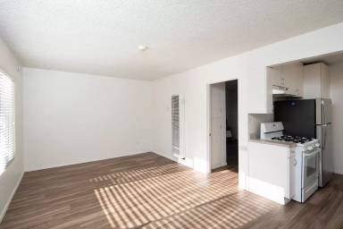 Main picture of 4268 Valeta St