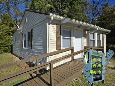 Main picture of 720 Houston Ave