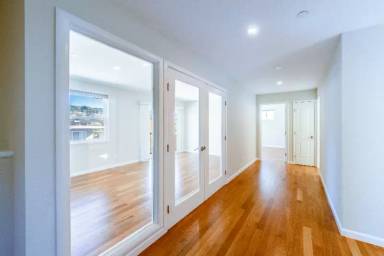Main picture of 906 Kearney St