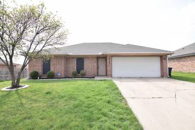 Main picture of 4104 Water Oak Dr