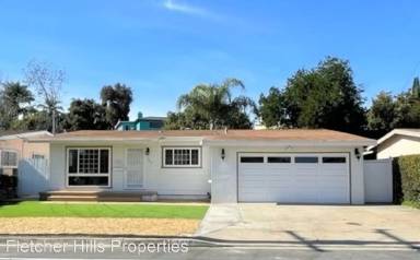 Main picture of 2450 Calle Tres Lomas