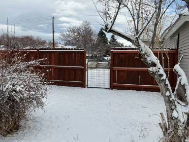 Main picture of 2135 East St