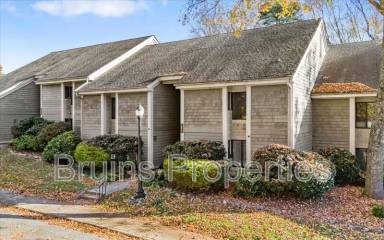 Main picture of 1522 Benjamin Pkwy