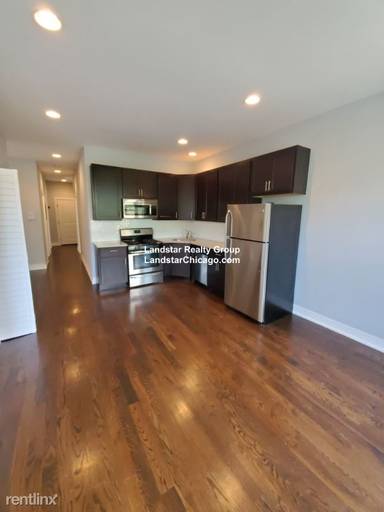 Main picture of 2215 W Rice St