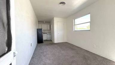Main picture of 421 N Wild Olive Ave
