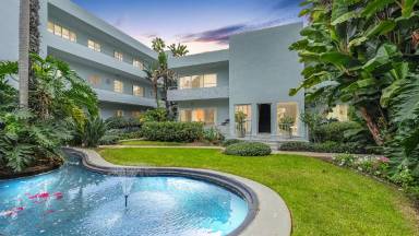 Main picture of 2354 Torrey Pines Rd