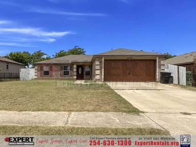 Main picture of 2409 Gallop Dr