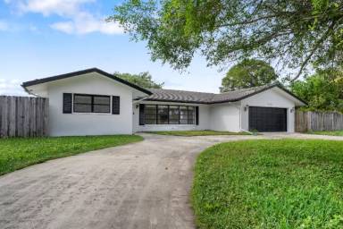 Main picture of 15391 Jackson Rd