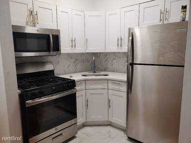 Main picture of 121 Wade St
