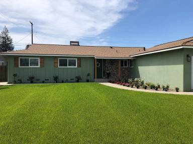 Main picture of 837 N Mahaleb St