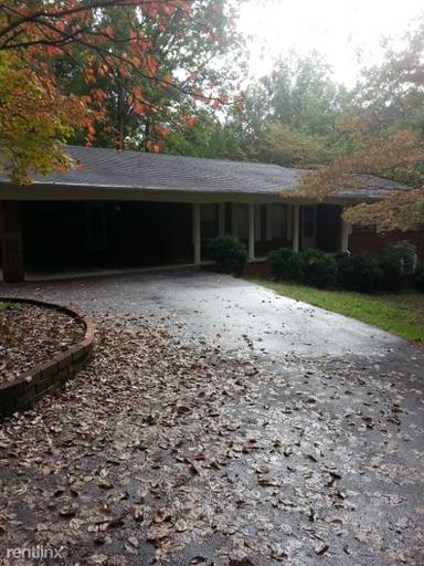 Main picture of 207 Church St