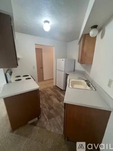 Main picture of 8819 N Colton St