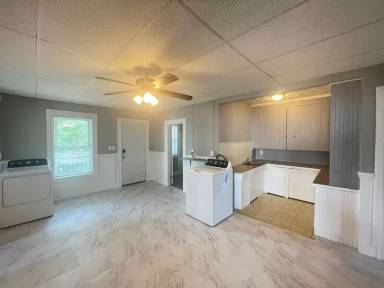 Main picture of 551 Somerville St