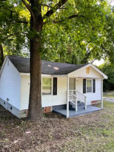 Main picture of 408 Daventry Dr