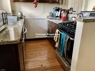 Main picture of 119 Lexington St