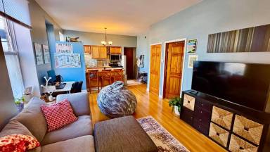 Main picture of 1368 W Evergreen Ave