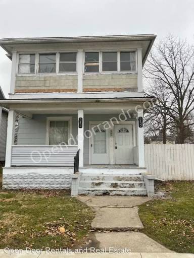 Main picture of 512 S Randolph St