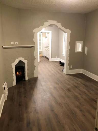 Main picture of 1008 4th St SW