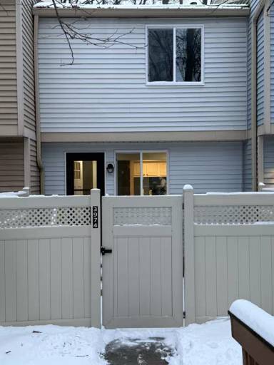 Main picture of 3974 Lake Run Blvd