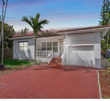 Main picture of 9324 Byron Ave