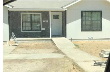 Main picture of 2512 Vine St