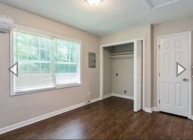Main picture of 2404 Owen St - B