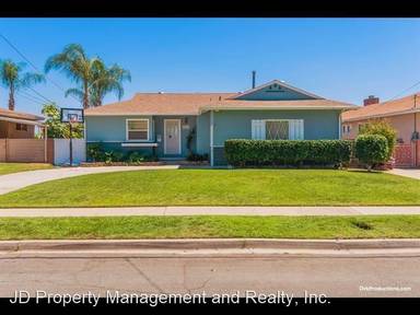 Main picture of 8461 El Paso St