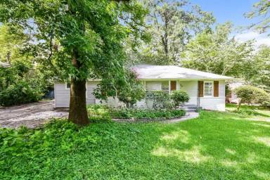 Main picture of 100 Red Lane Cir