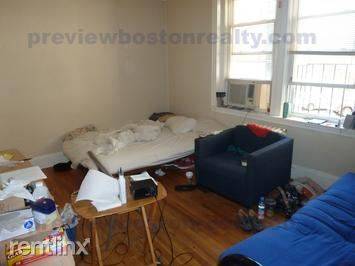 Main picture of 1691 Commonwealth Ave