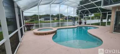 Main picture of 1677 Arash Cir