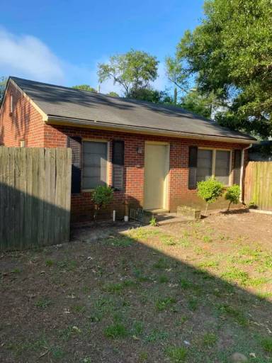 Main picture of 1004 W 3rd Ave