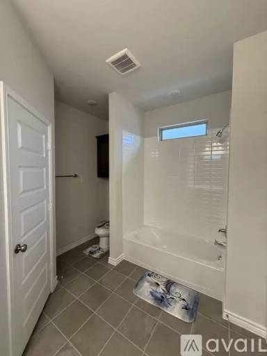 Main picture of 400 Saddle Ln
