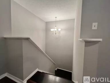 Main picture of 702 Cumberland Ct SE