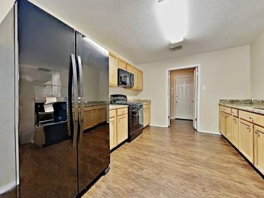 Main picture of 9219 Shaded Pines Dr