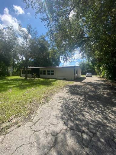 Main picture of 4950 Dean St