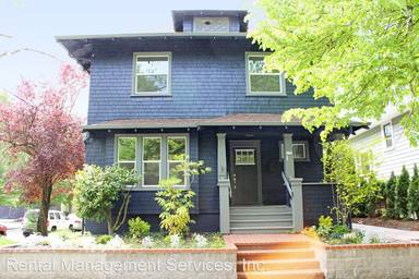 Main picture of 103 NE 29th Ave