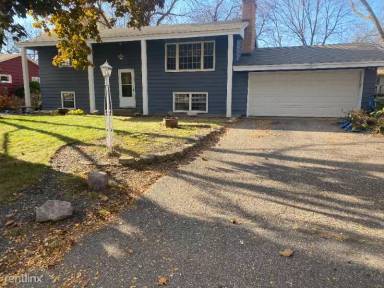Main picture of 7320 Memory Ln NE