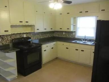 Main picture of 2059 Honeysuckle Ln SW