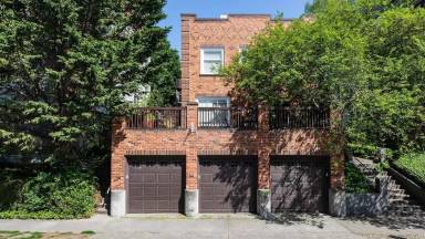 Main picture of 220 Belmont Ave E