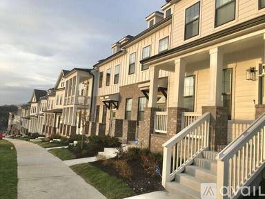 Main picture of 2009 Oakwood Ave