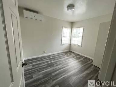 Main picture of 306 E Newman Ave