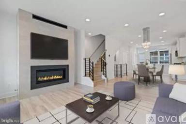 Main picture of 2459 Liberty Loop