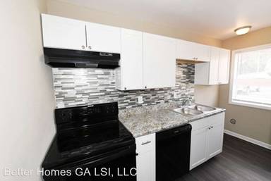 Main picture of 4550 Washington Rd